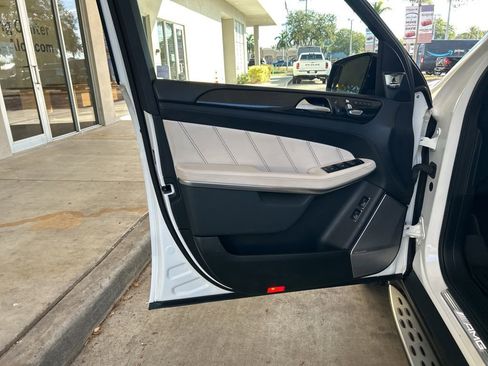 Used 2018 Mercedes-Benz GLS 63 AMG GLS 63 AMG image 51