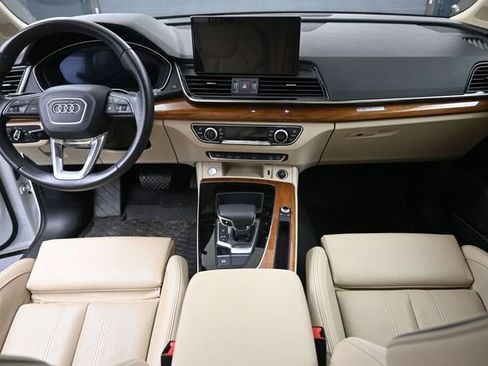 Used 2023 Audi Q5 2.0T Premium Plus w/ Premium Plus Package AWD/4WD image 18