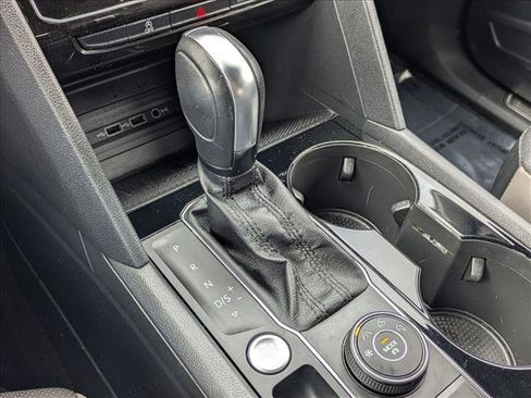 Used 2020 Volkswagen Atlas Cross Sport SEL Premium image 12