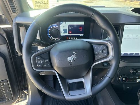 Used 2024 Ford Bronco Big Bend image 14