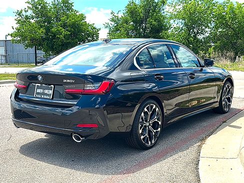 New 2026 BMW 330i Sedan w/ Premium Package RWD image 8