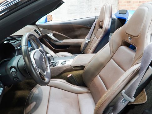 Used 2014 Chevrolet Corvette Stingray Convertible w/ 3LT Preferred Equipment Group RWD image 41