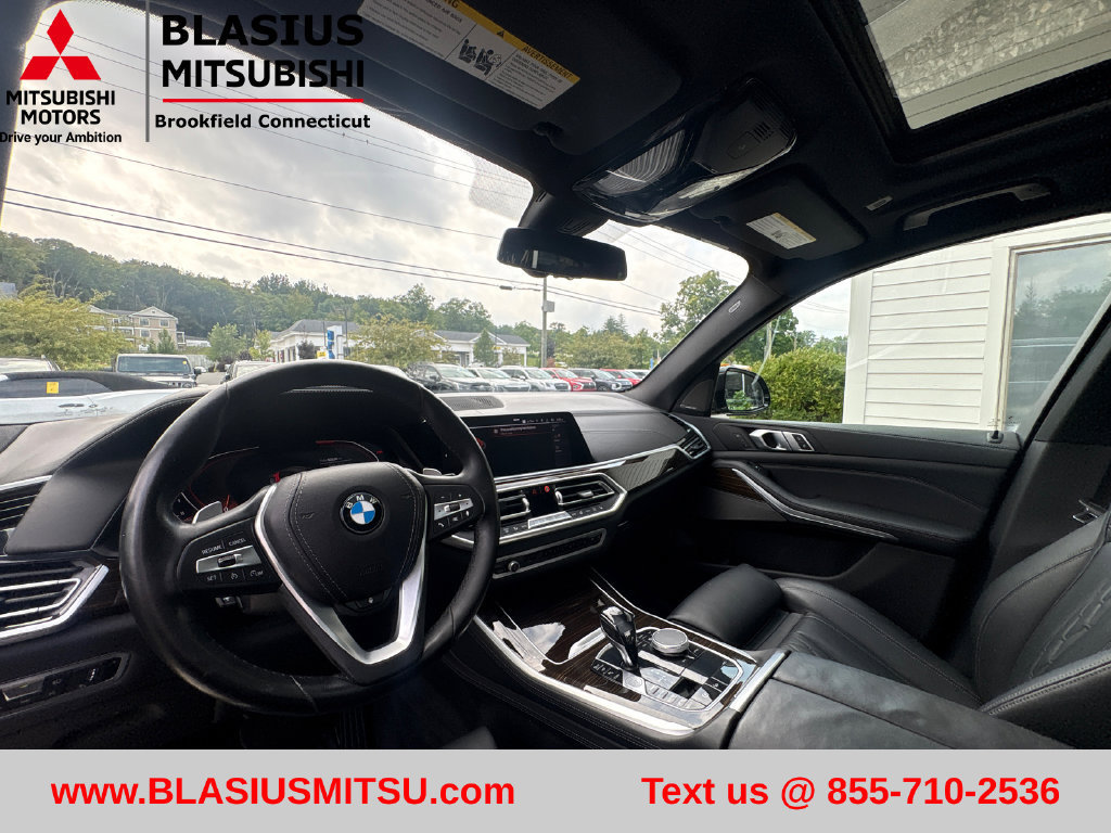 Used 2020 BMW X5 xDrive50i w/ Executive Package AWD/4WD image 18