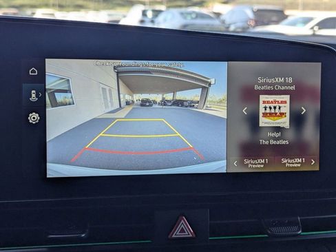 New 2025 Hyundai Elantra SEL image 24