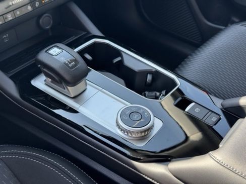 New 2025 Mitsubishi Outlander ES image 25