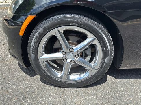 Used 2007 Saturn Sky Red Line RWD image 9
