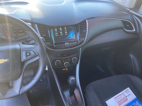 Used 2017 Chevrolet Trax LS w/ LPO, Cargo Package image 17