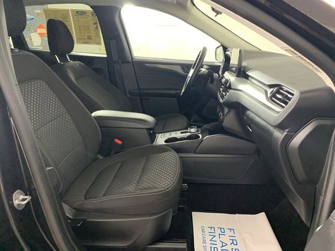 Used 2023 Ford Escape Active w/ Cold Weather Package image 40
