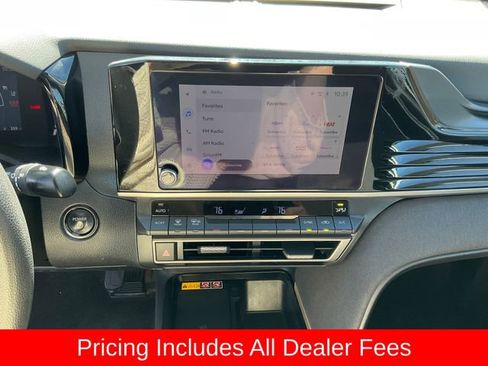 Used 2025 Toyota Camry LE FWD image 12