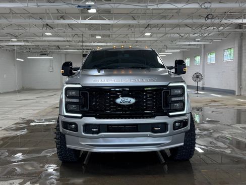 Used 2024 Ford F450 Platinum w/ Camper Package image 34