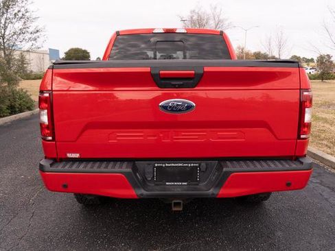 Used 2018 Ford F150 XLT w/ Equipment Group 302A Luxury image 4
