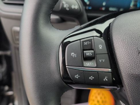 Used 2025 Ford Escape Platinum AWD/4WD image 22