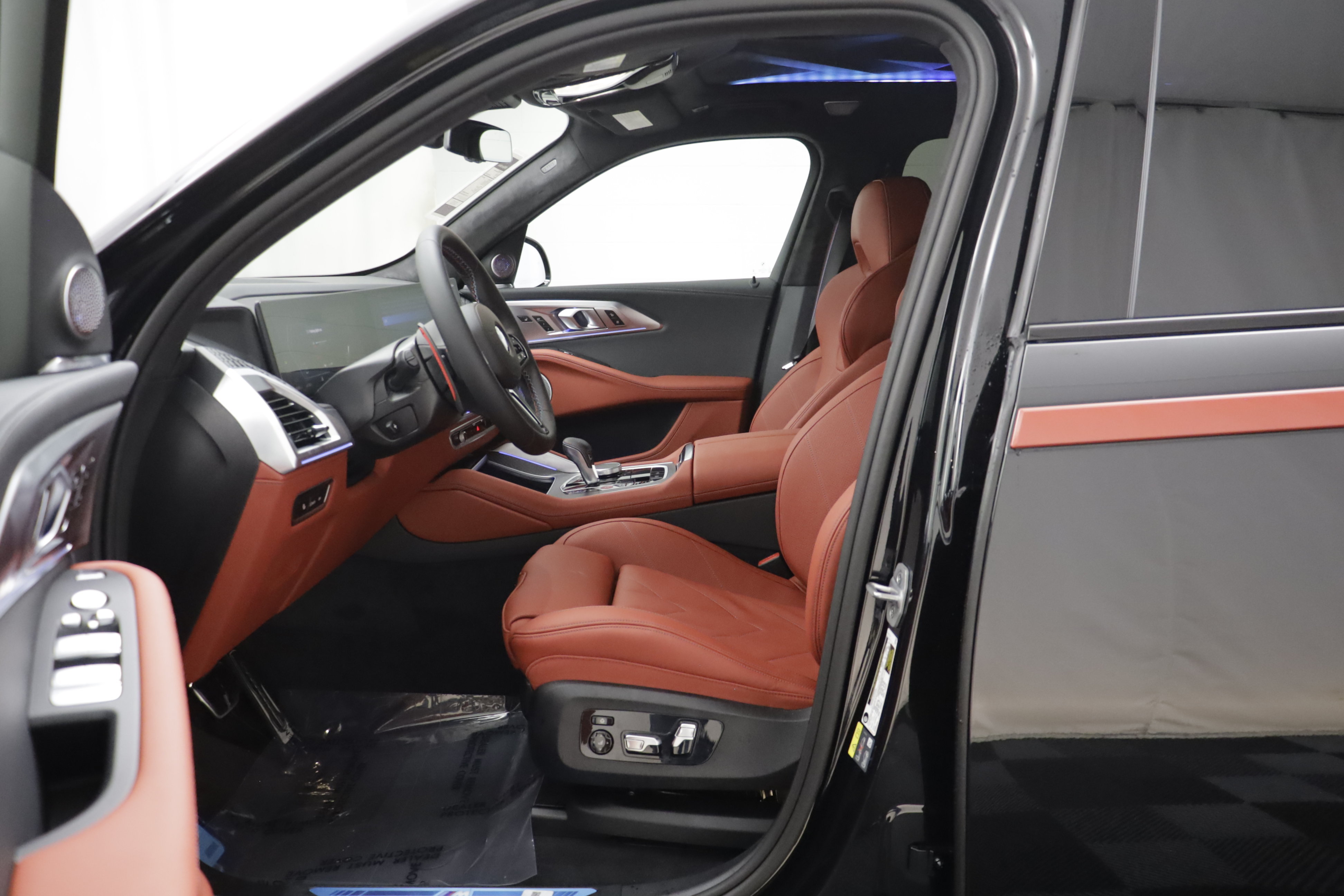 New 2027 BMW XM Label Red AWD/4WD image 8