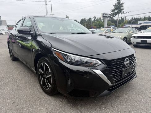 Used 2024 Nissan Sentra SV FWD image 8