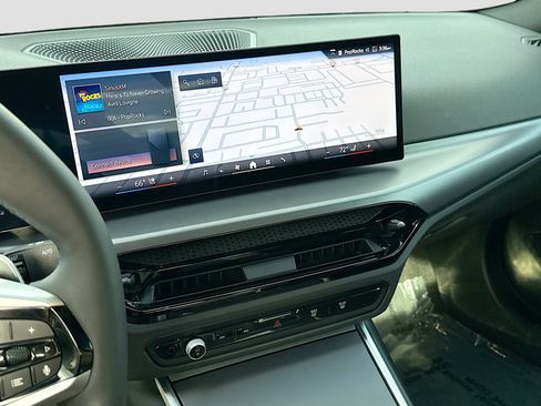 Used 2025 BMW 230i Coupe image 27