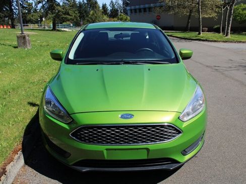Used 2018 Ford Focus SE FWD image 12