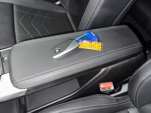 Certified 2025 BMW X1 xDrive28i w/ Convenience Package image 29