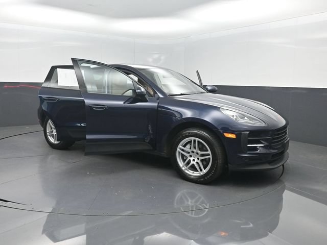 Used 2019 Porsche Macan AWD/4WD image 30