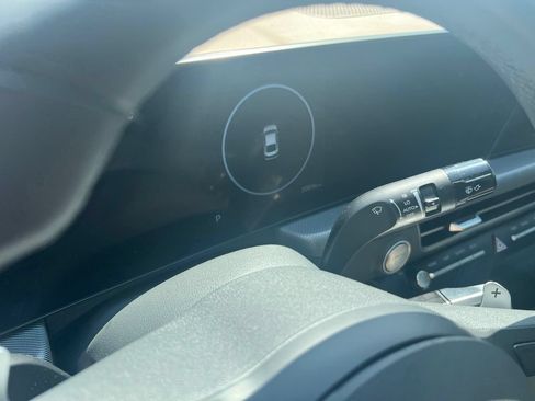 Used 2025 Hyundai Sonata Limited FWD image 2