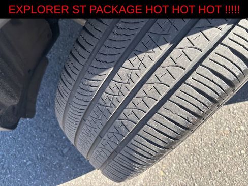 Used 2023 Ford Explorer ST-Line image 10