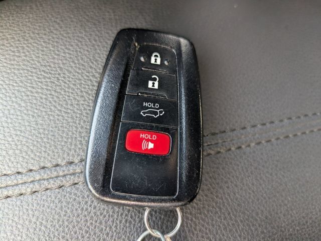 Used 2021 Toyota RAV4 XSE w/ XSE Grade Weather Package AWD/4WD image 32