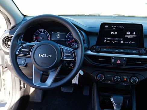 Certified 2024 Kia Forte LXS image 27