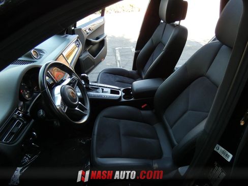 Used 2020 Porsche Macan AWD/4WD image 48