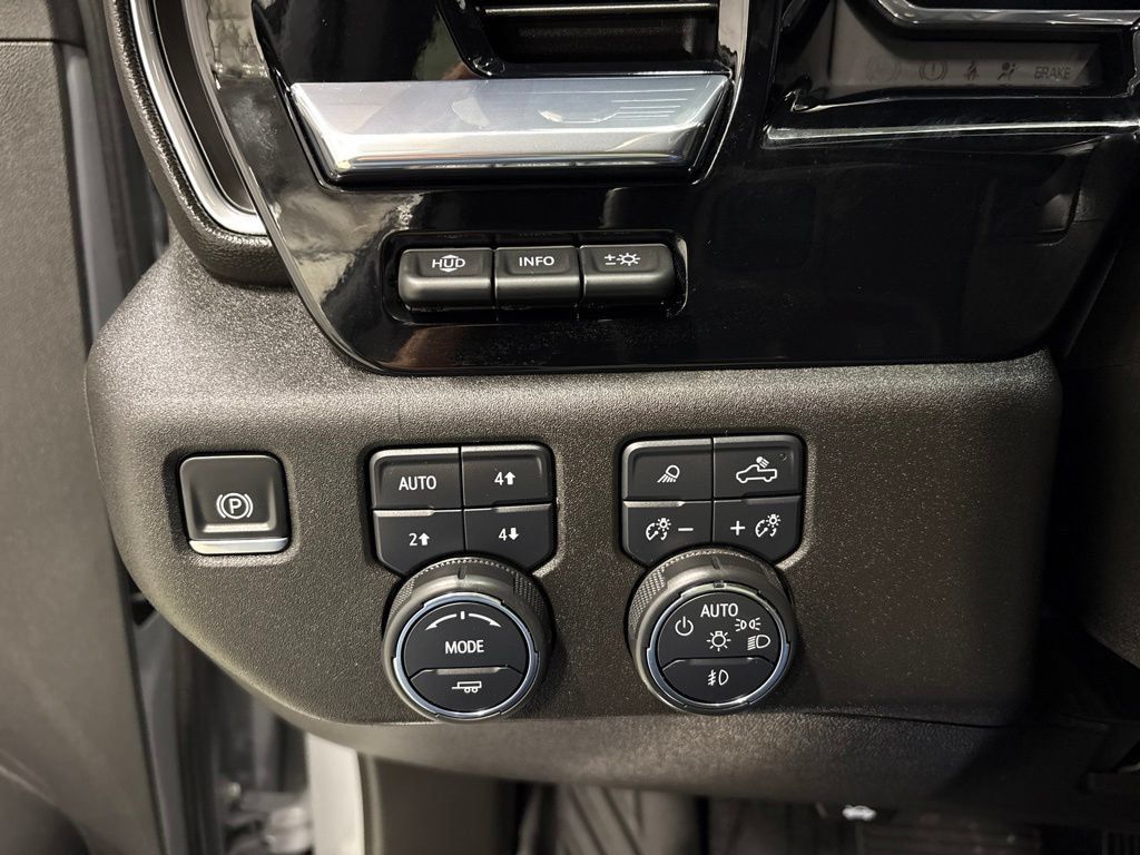 Used 2024 Chevrolet Silverado 3500 LTZ w/ LTZ Plus Package AWD/4WD image 27
