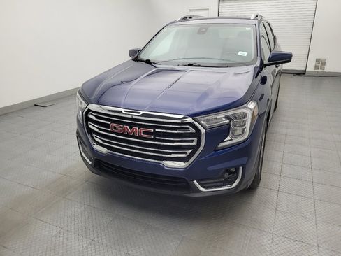 Used 2023 GMC Terrain SLT AWD/4WD image 15
