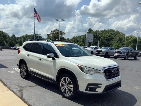 Used 2019 Subaru Ascent Touring AWD/4WD image 3