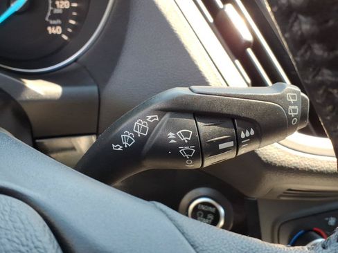 Used 2019 Ford Escape Titanium FWD image 31