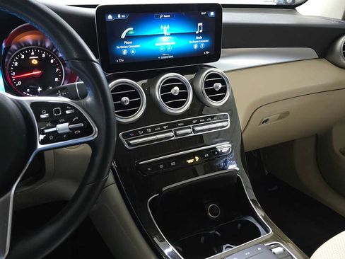 Certified 2020 Mercedes-Benz GLC 300 image 33