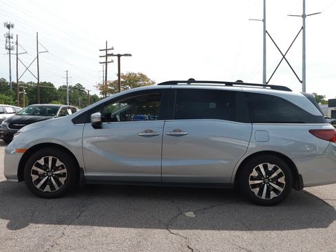 Used 2026 Honda Odyssey EX-L image 2