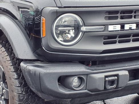 Used 2024 Ford Bronco Black Diamond image 9
