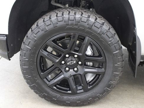 Used 2021 Chevrolet Silverado 1500 LT Trail Boss w/ Bed Protection Package AWD/4WD image 28