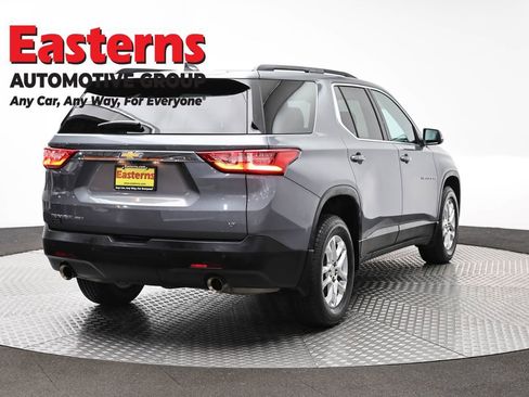 Used 2021 Chevrolet Traverse LT AWD/4WD image 5