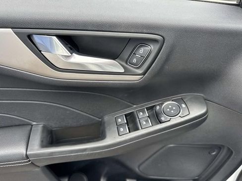 Used 2021 Ford Escape SE w/ Convenience Package FWD image 20