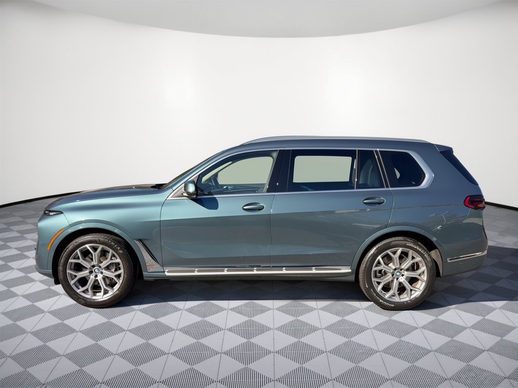 Certified 2026 BMW X7 xDrive40i AWD/4WD image 2