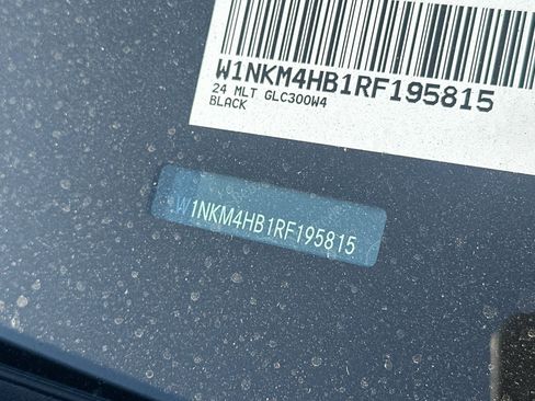 Used 2024 Mercedes-Benz GLC 300 4MATIC image 3