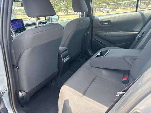 Used 2025 Toyota Corolla LE FWD image 11