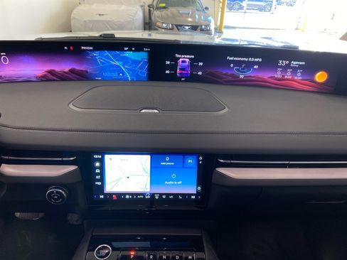 New 2026 Lincoln Navigator Reserve image 24