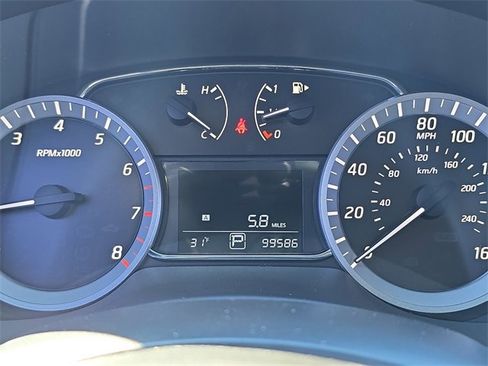 Used 2015 Nissan Sentra SV image 21