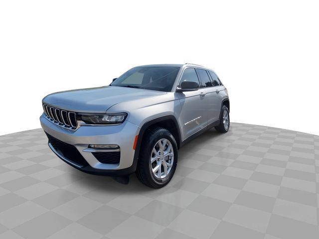 Used 2023 Jeep Grand Cherokee Limited AWD/4WD image 6