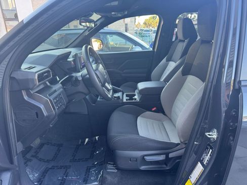 Used 2025 Toyota 4Runner TRD Off-Road image 27