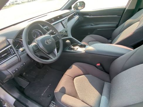 Used 2018 Toyota Camry LE FWD image 24