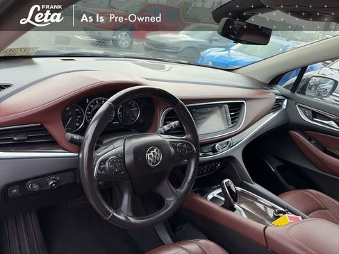 Used 2018 Buick Enclave Avenir w/ Avenir Technology Package image 10