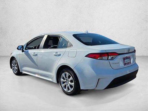 Used 2025 Toyota Corolla LE image 8