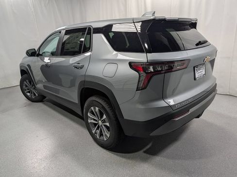 New 2026 Chevrolet Equinox LT AWD/4WD image 6