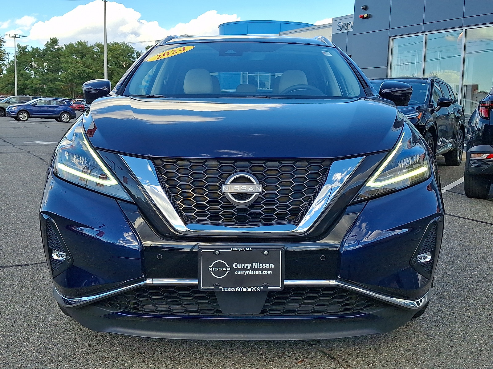 Used 2024 Nissan Murano Platinum w/ Cargo Package AWD/4WD image 2