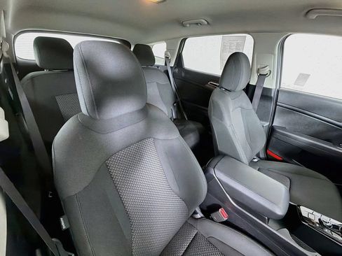 Used 2023 Kia Sportage LX AWD/4WD image 26